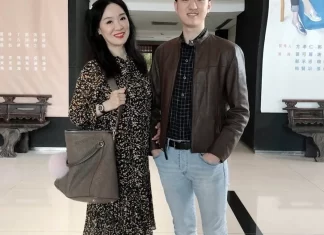 挺臺大兒棄美名校，徐薇27歲兒投入電玩月入15萬隨老闆出差，消失2年近況曝「很滿意目前生活」