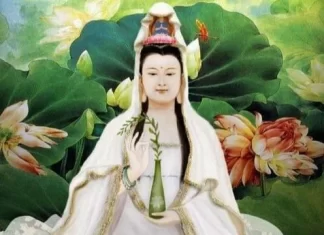 拜佛忌諱！「供養佛菩薩」不能用２種水果　否則對佛不敬「修不到福德」 還禍及家人 ！