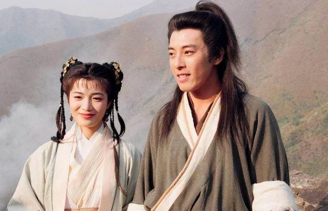 呂頌賢當年因「令狐沖」爆火，富婆直言「和我在一起給你4500萬」，卻被他拒絕，如今直播賣貨，56歲的他到底經歷了什麼
