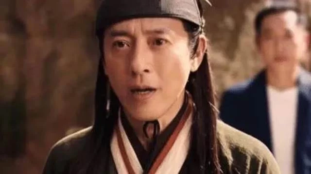 呂頌賢當年因「令狐沖」爆火，富婆直言「和我在一起給你4500萬」，卻被他拒絕，如今直播賣貨，56歲的他到底經歷了什麼