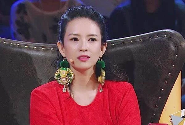 17歲的章子怡有多撩人？大學時期舊照曝光，這才是真正的「玉女」