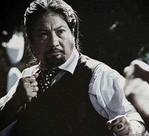 洪金寶：我捧出來的人，後來我都叫不動了！成龍：沒有我叫不動的人！