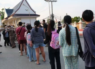 原本只是出國玩！台灣網紅「柬埔寨被綁架」當貓狗轉賣4次　求救過程驚險「衝進卡拉OK」最後保住一命 