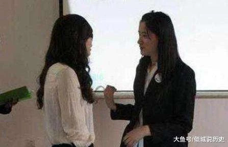 女面試官： 我來大姨媽，你能幫我接杯熱水嗎？男子「機智應答」竟被當場錄用