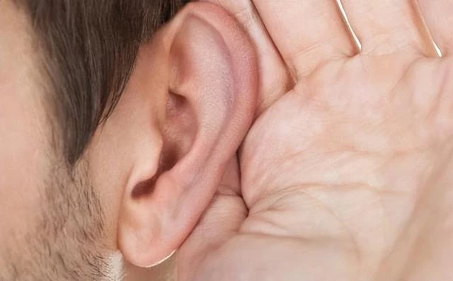有一種頭暈被稱為「耳石症」，出現這3種表現的人，要去醫院看看
