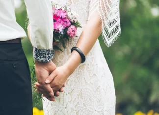 新秘到婚禮才知「新郎是初戀」！宛如八點檔劇情，釣出男主角回應