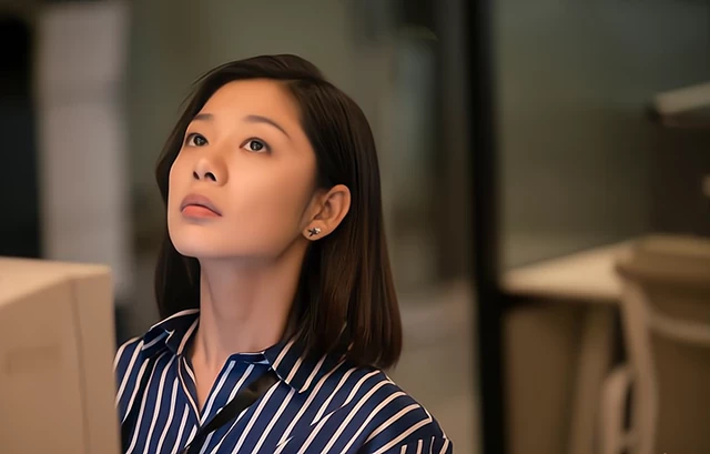 小叔子全家來住，丈夫叫妻子學會忍讓團結，妻子默默收拾行李離開