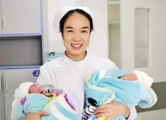 夫妻備孕6年求子成功，爸爸祈求兒健康，取名「鐵牛」，護士登記不小心「多寫一筆」，妻子大喜：不用改了！