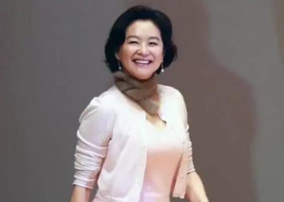 林青霞婚姻維持25年，近日才說出當初為什麼嫁刑李源！她：感謝秦漢18年不娶之恩！
