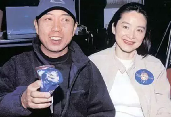 林青霞婚姻維持25年，近日才說出當初為什麼嫁刑李源！她：感謝秦漢18年不娶之恩！