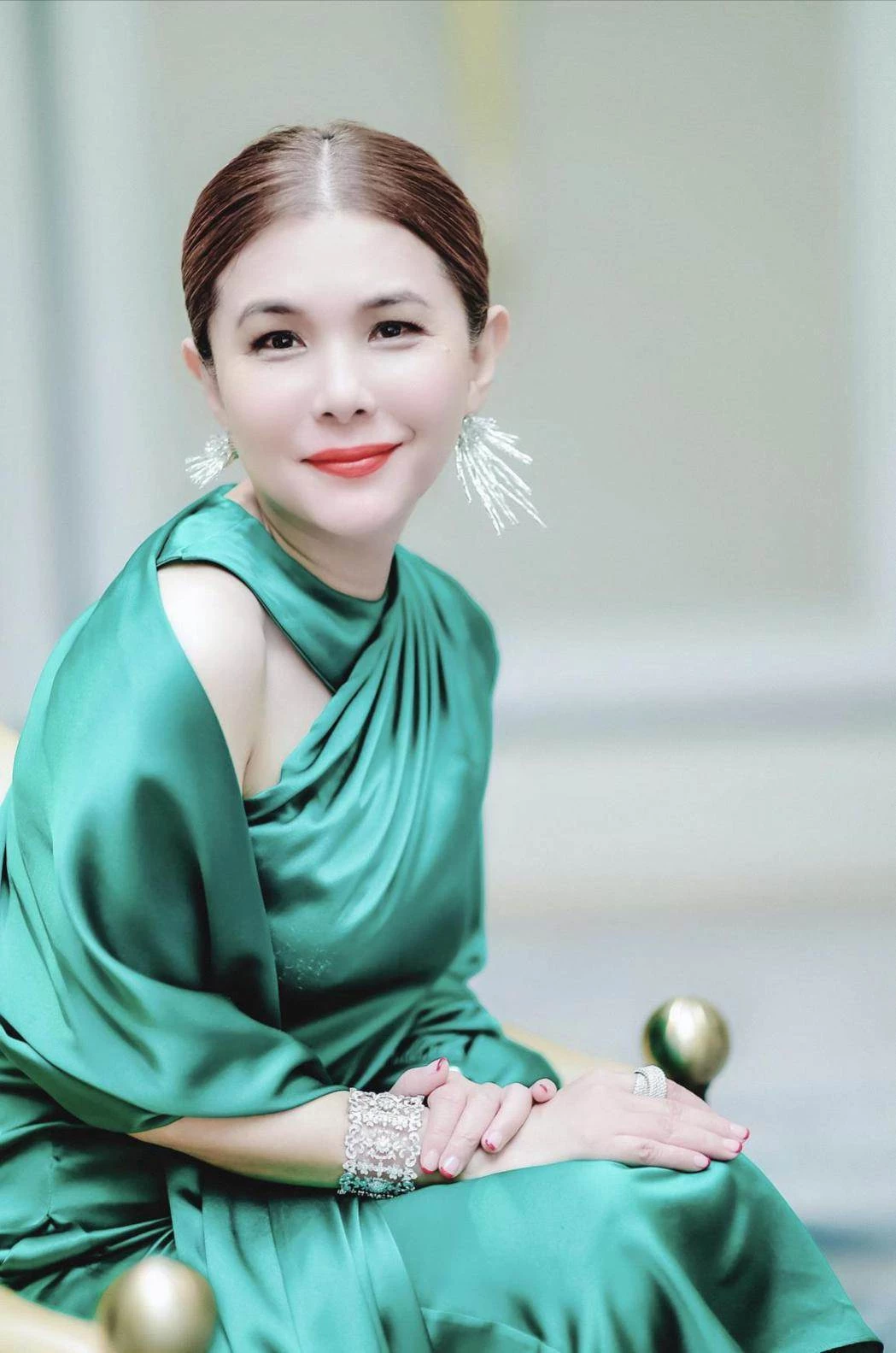55歲張清芳隔6年複出，舞臺重溫經典「精心橋段」欲回饋粉絲，網一聽卻酸「是最失敗表演」大嘆失望