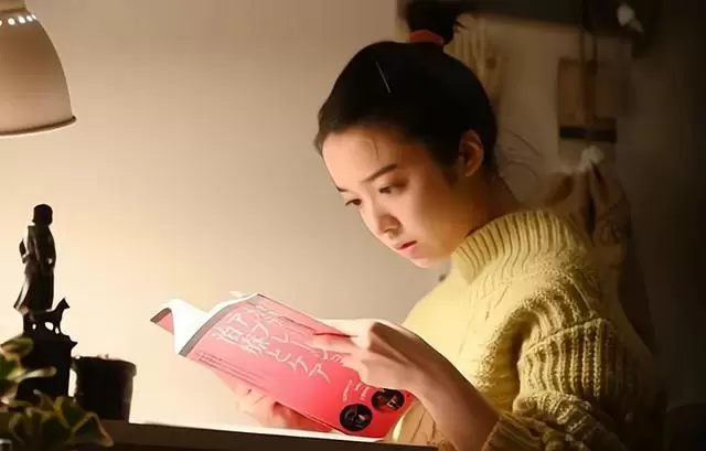 度蜜月回來，小叔子變婚房主人，女人的舉動讓婆家傻眼：作繭自縛
