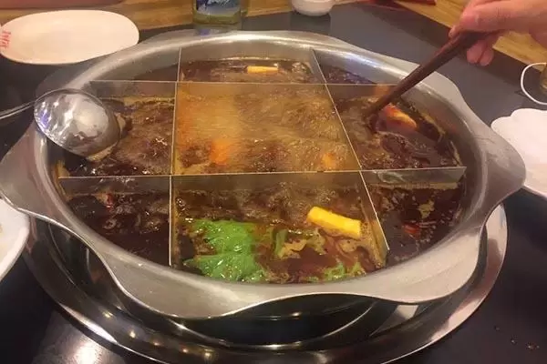 加速堵塞血管的3種食物，提醒：要少吃！管住嘴對血管很重要