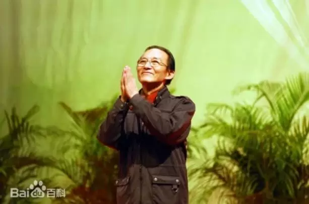 52歲演活《濟公》!資深男星與佛結緣「晚年剃度出家」 88歲近況曝「臉凹、四肢消瘦」