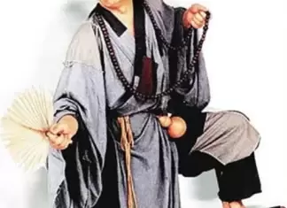 52歲演活《濟公》！資深男星與佛結緣「晚年剃度出家」　88歲近況曝「臉凹、四肢消瘦」 
