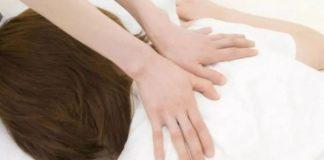 按摩完後!22歲年輕女「四肢抽搐2小時」突半身癱瘓 送急診險喪命「醫皺眉揭原因」