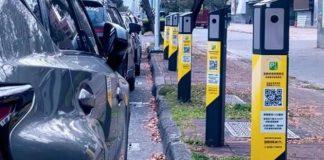 到底錯在哪?他路邊打雙黃燈「收到3600罰單」警方回應了