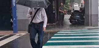 驚見一片橘紅!這2天鋒面入侵「雷雨猛轟全台」 專家證實:「下周還有一波…」
