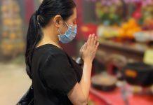 女星靠三級片翻紅!爆當小三「一個月52次榨乾人夫」 60歲「凍齡同框女兒」狀態驚人