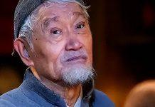 7年前才喪妻!91歲老戲骨「演員兒爆死訊」 淚曝不菸不酒「因2習慣害命」