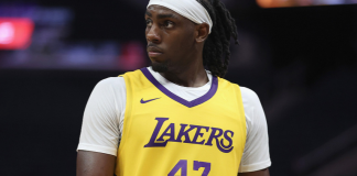 神兵天降!落選秀狂轟34+6三分打爆獨行俠,湖人撿到寶了?