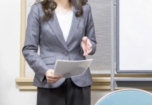 常覺得累!40歲女「指甲出現1異狀」就醫崩潰:已腎衰竭末期…